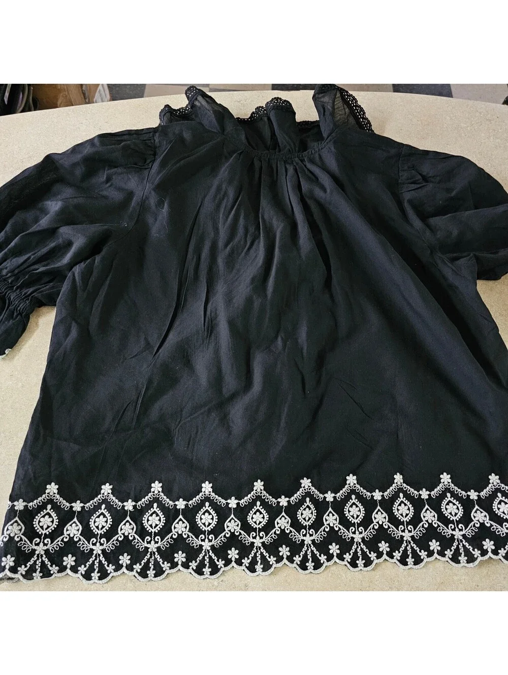 Madewell Ruffled Puff-Sleeve Top in Jet Black with Embroidered Hem sz L NEW